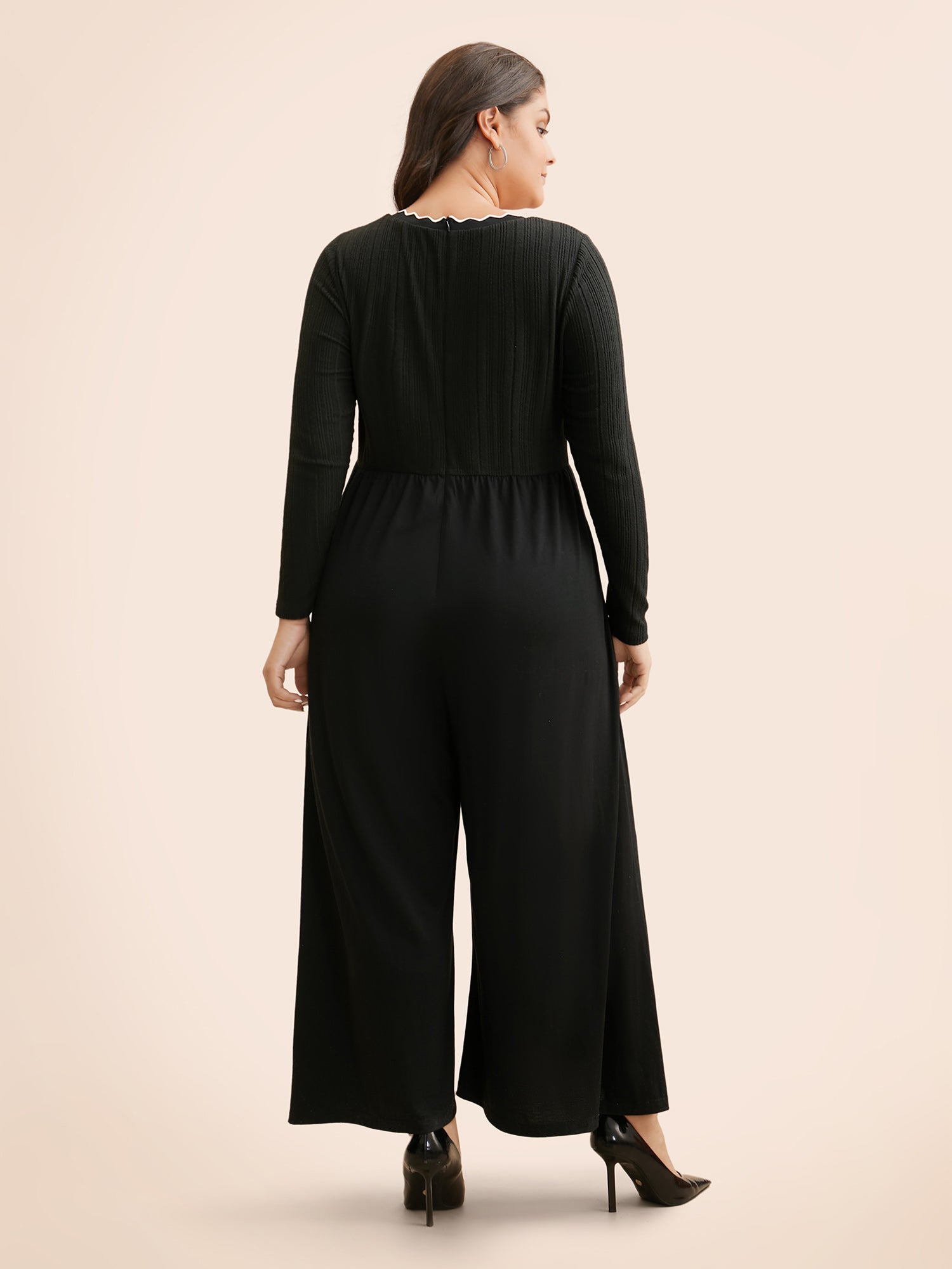 Texture Contrast Trim Scalloped Trim Jumpsuit