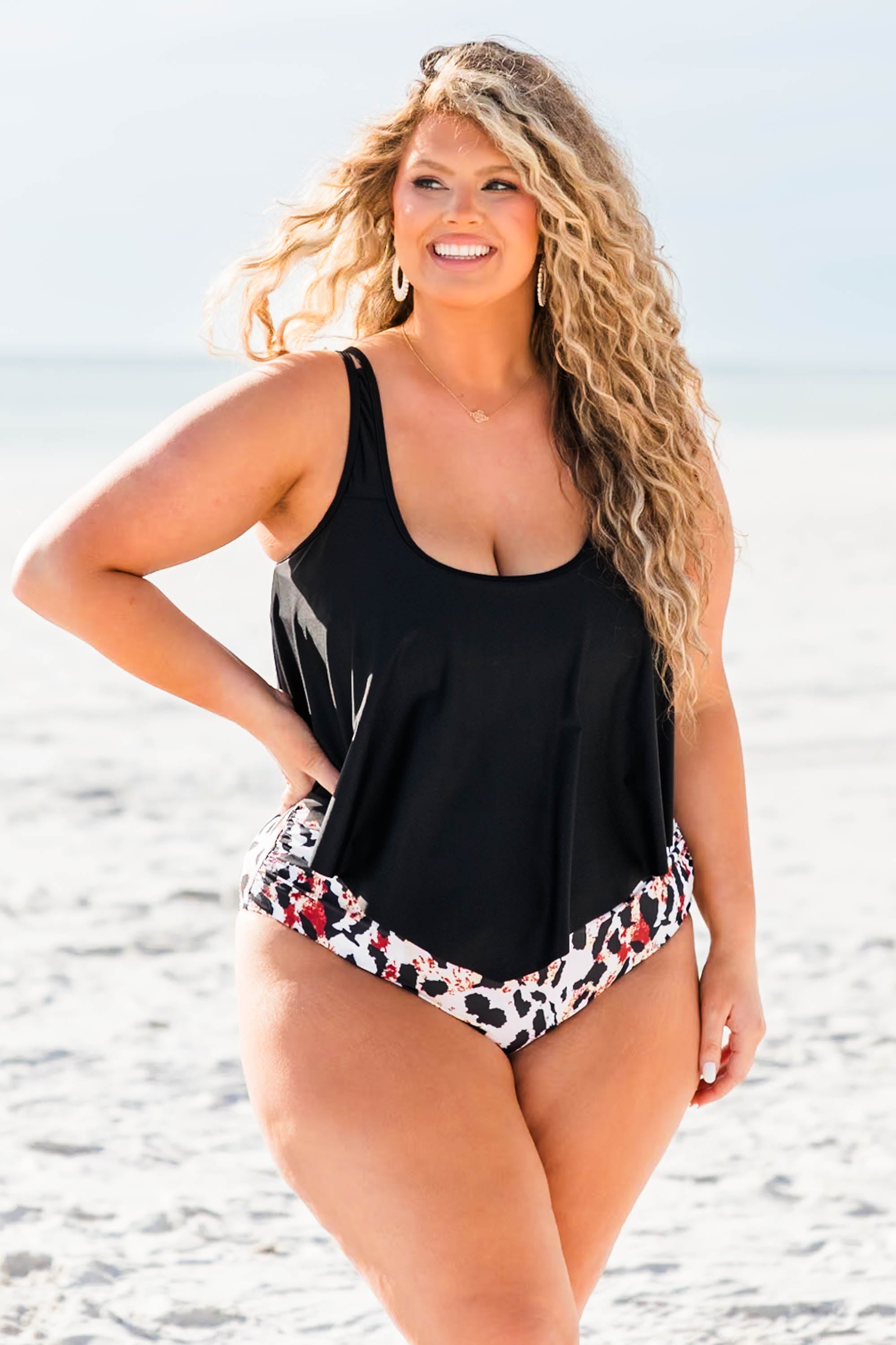 Beach Sweetheart Swim Top. Black