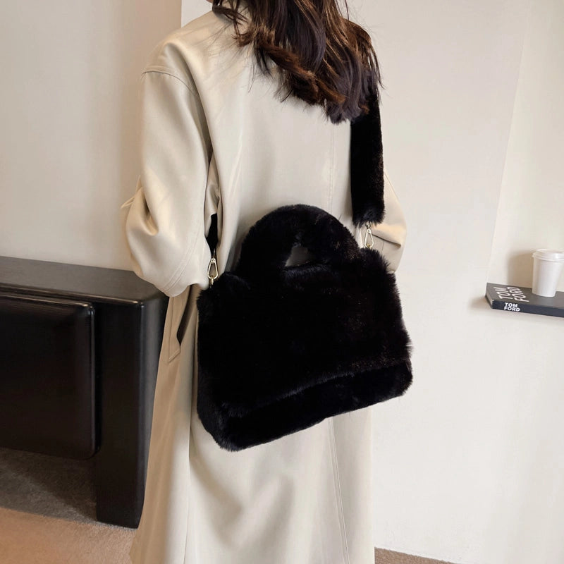 Women's Plush Solid Color Cute Basic Sewing Thread Square Flip Cover Square Bag