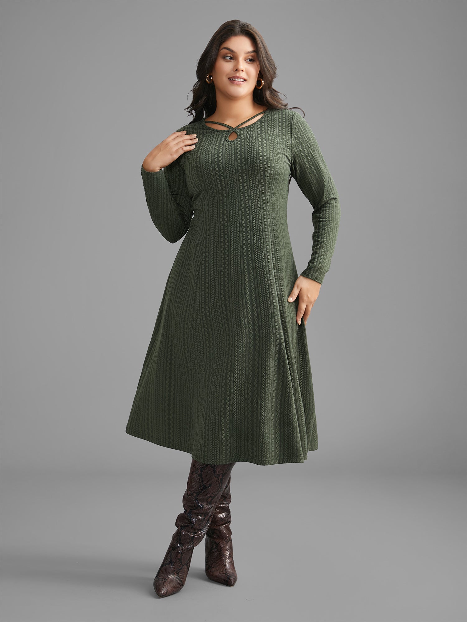 Plain Textured Keyhole Knit Dress