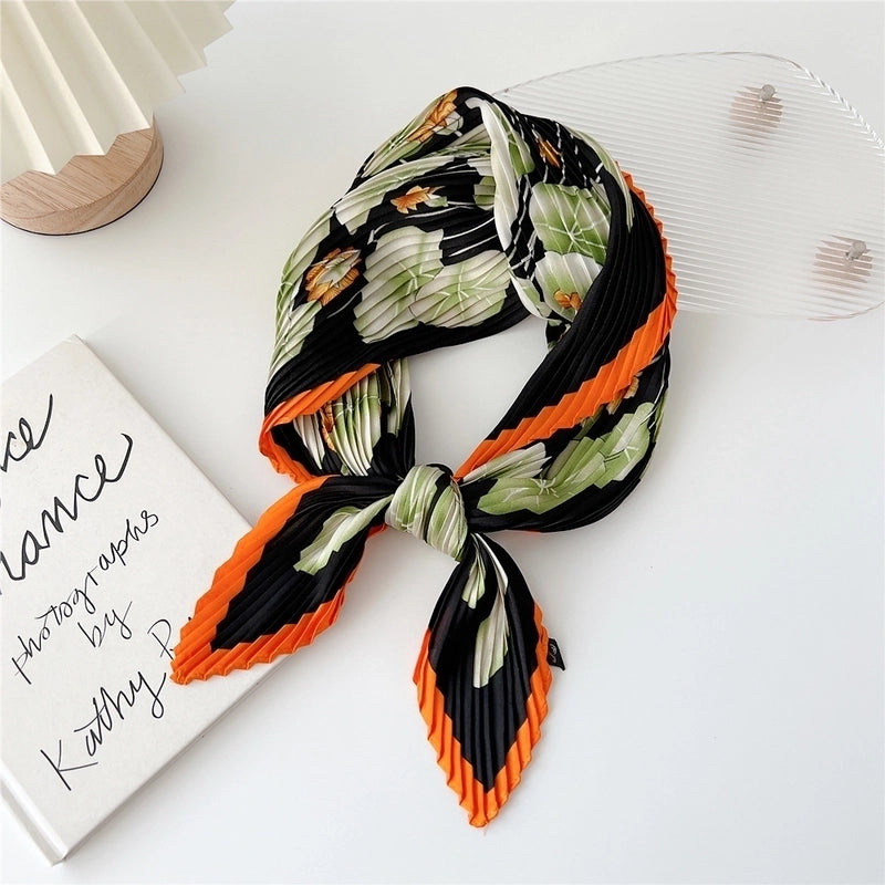 Women's Cartoon Style Minimalist Color Block Polyester Printing Silk Scarf