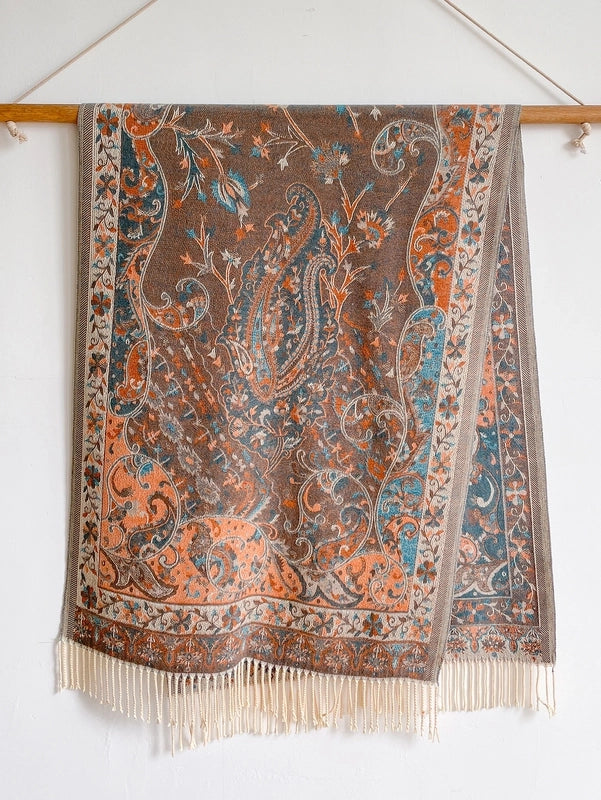 New Ethnic Style Vintage Tassel Shawl Autumn And Winter External Dual-Use Scarf Women's Travel Vacation Photo Cape
