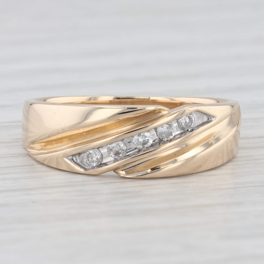 0.15ctw Diamond Men's Wedding Band 14k Yellow Gold Size 8.5 Ring
