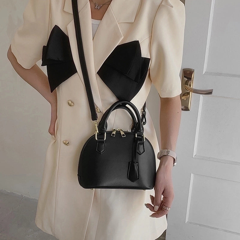 Women's All Seasons Pu Leather Solid Color Vintage Style Shell Zipper Dome Bag