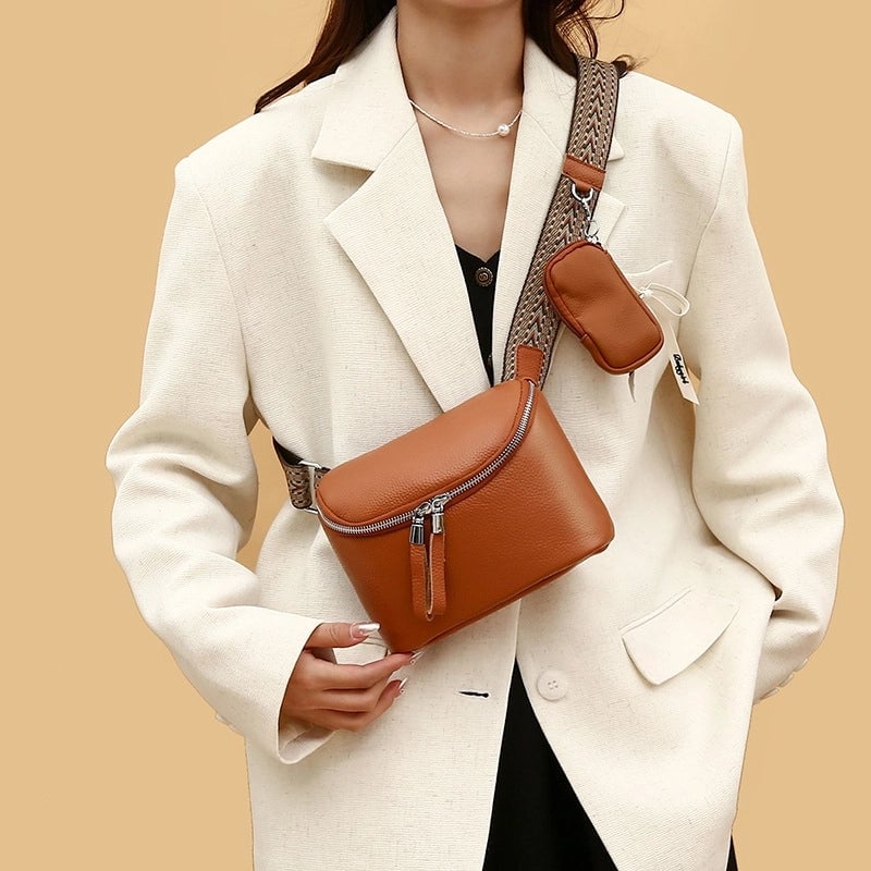 Women's Medium Leather Solid Color Streetwear Square Zipper Fanny Pack