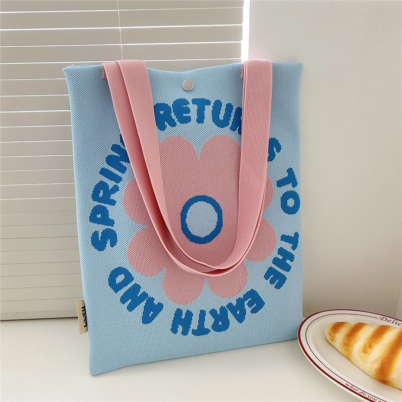 Women's Medium Knit Cartoon Flower Cute Square Lock Clasp Underarm Bag