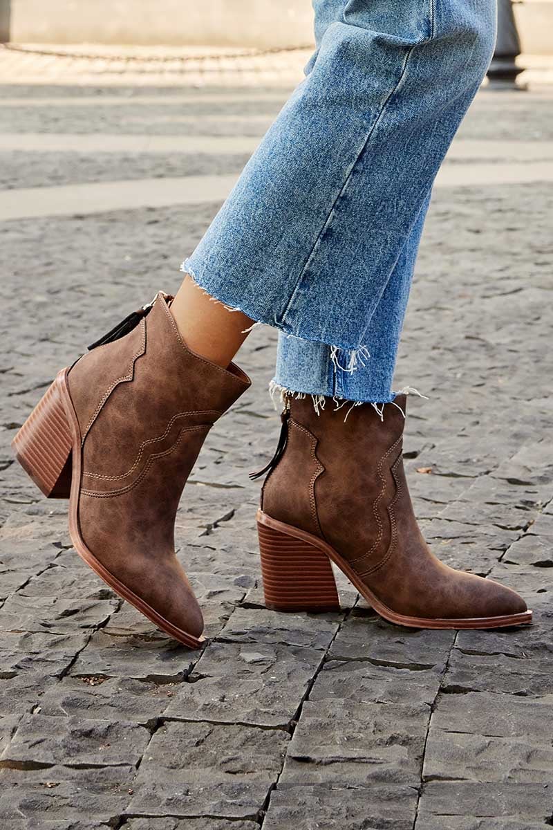 Tassels Zipper Stitching Pointy Toe Chunky Heels Chelsea Boots