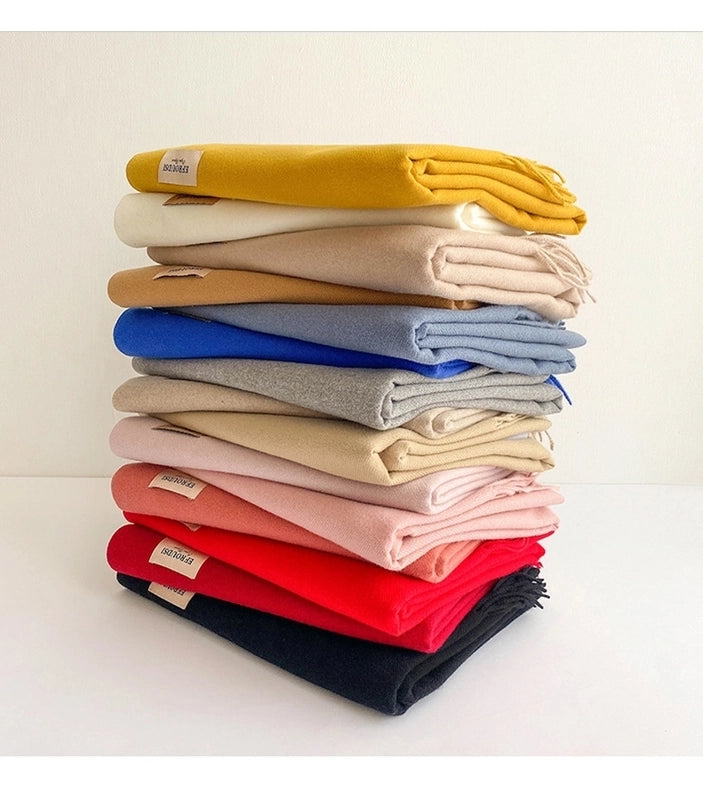 Women's Basic Minimalist Solid Color Imitation Cashmere Scarf