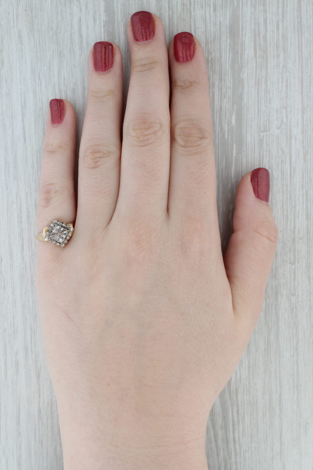 Vintage 0.20ctw Diamond Cluster Engagement Ring 10k Yellow Gold Size 6.75