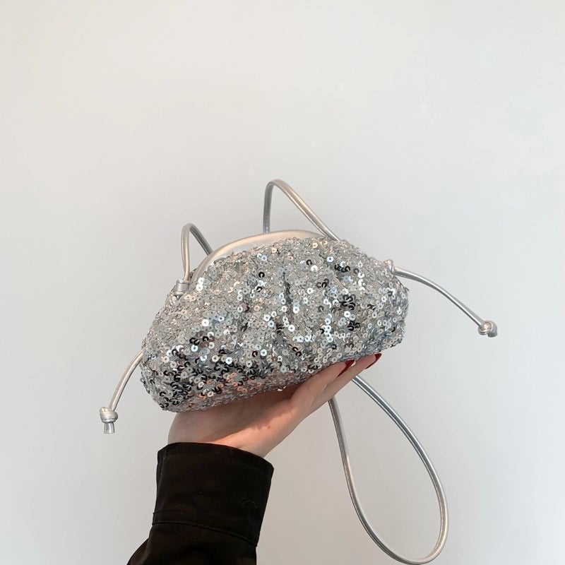 Women's Small Special Material Solid Color Elegant Vintage Style Dumpling Shape Buckle Evening Bag