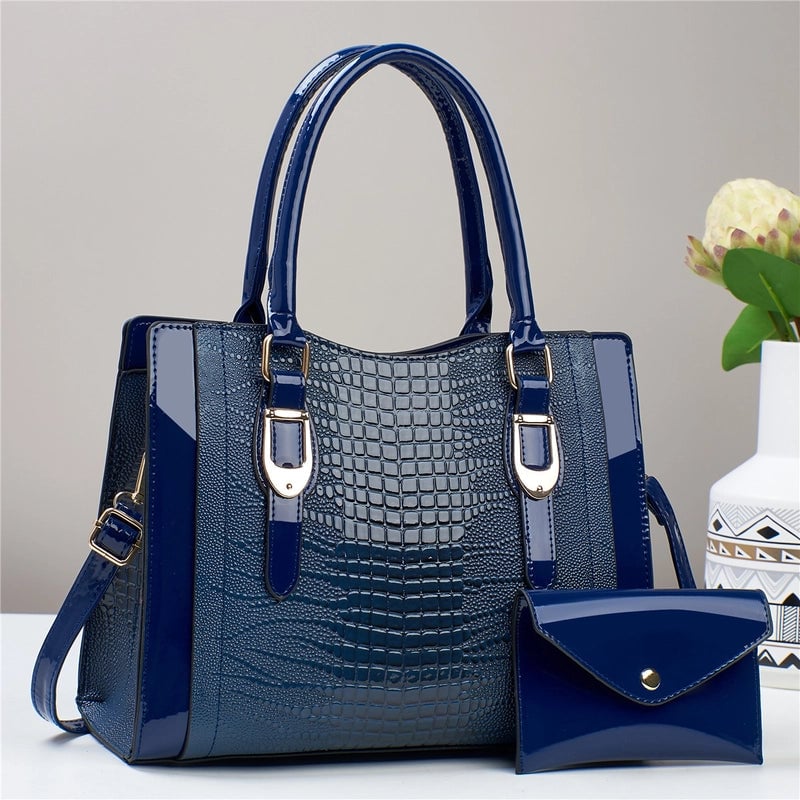 Women's Medium Pu Leather Solid Color Crocodile Vintage Style Classic Style Square Zipper Crossbody Bag