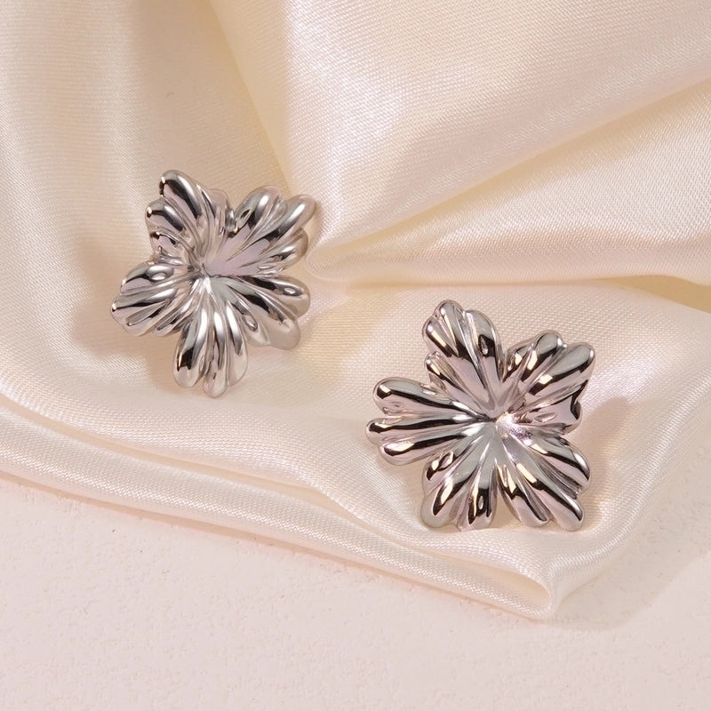 1 Pair Exaggerated Pastoral Streetwear Flower 304 Stainless Steel Imitation Gold  Ear Studs