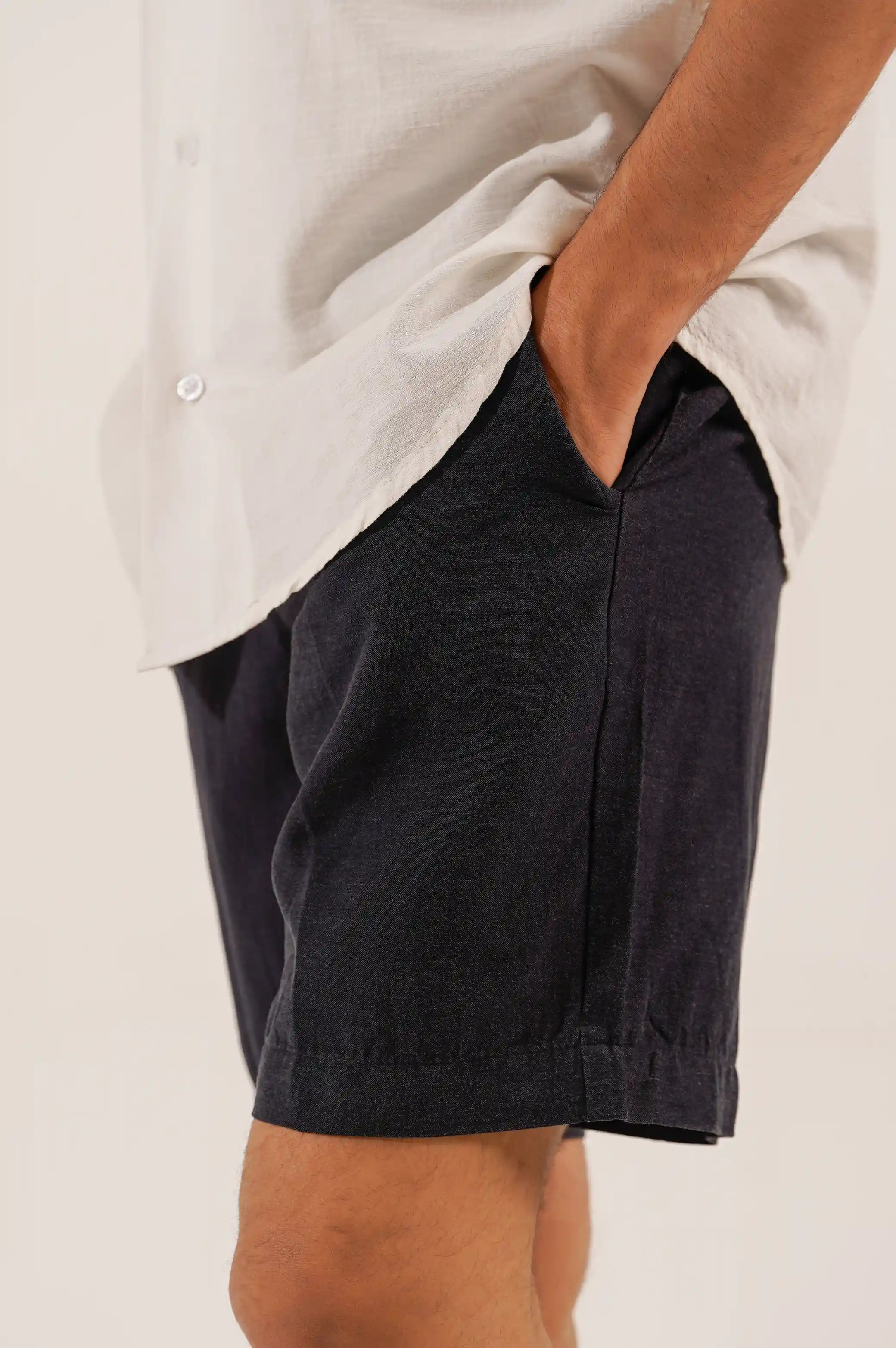 DRAWSTRING LINEN SHORTS