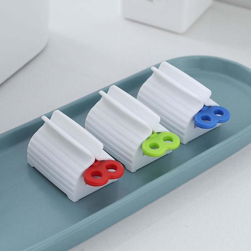 Rolling Toothpaste Squeezer