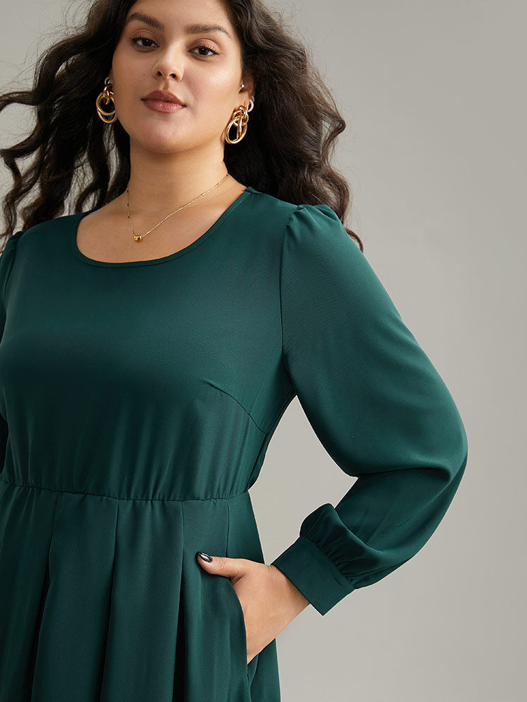 Static-Free Plain Pleated Pocket Dress