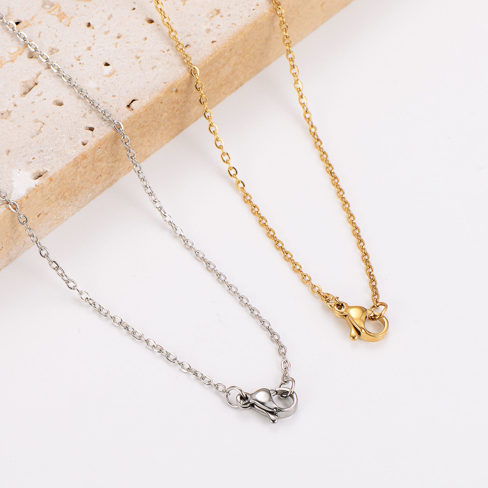 Aml Stainless Steel Necklace Stainless Steel Niche Design Round Hollow Cross Clavicle Chain
