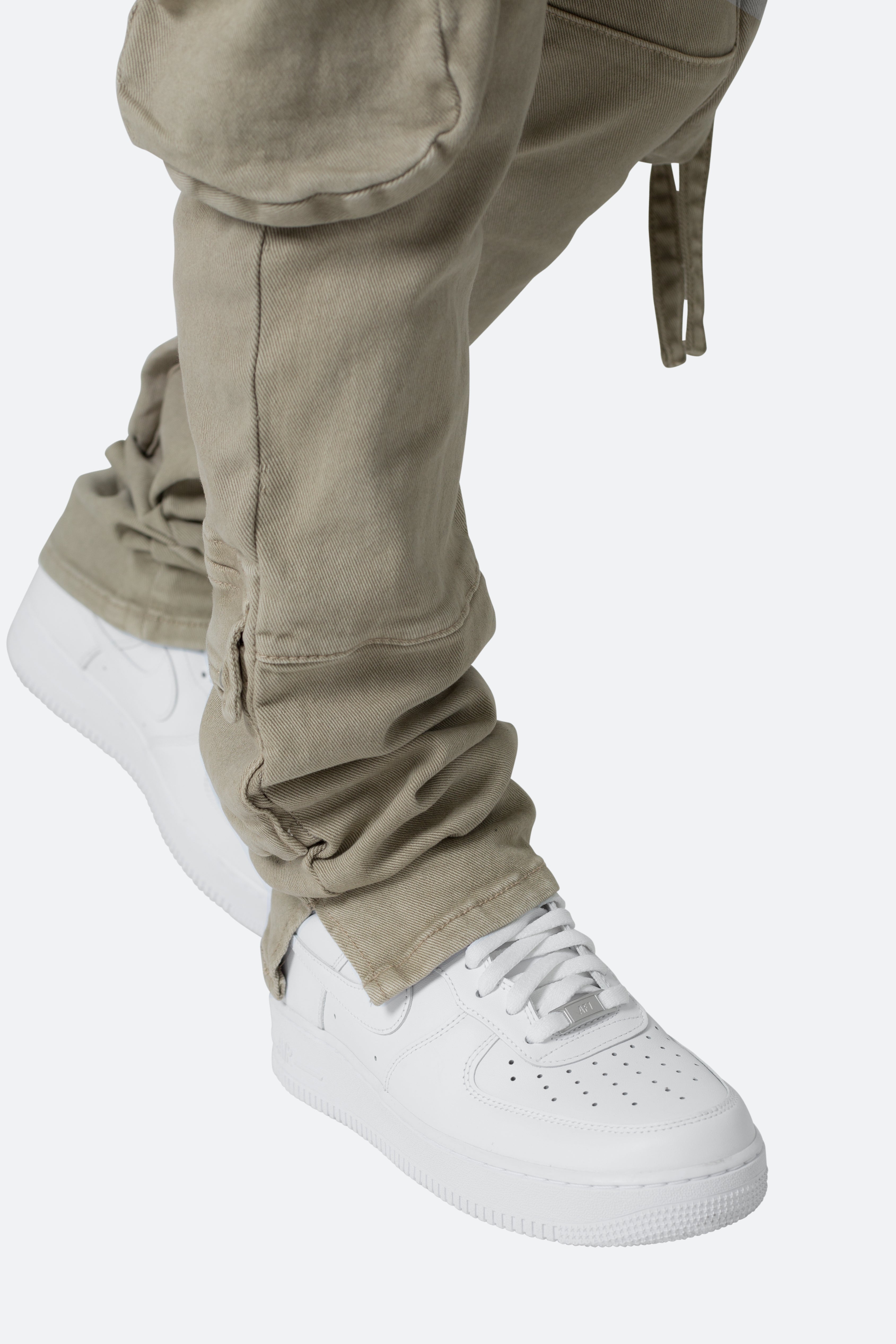 D152 Cargo Straight Denim - Brown