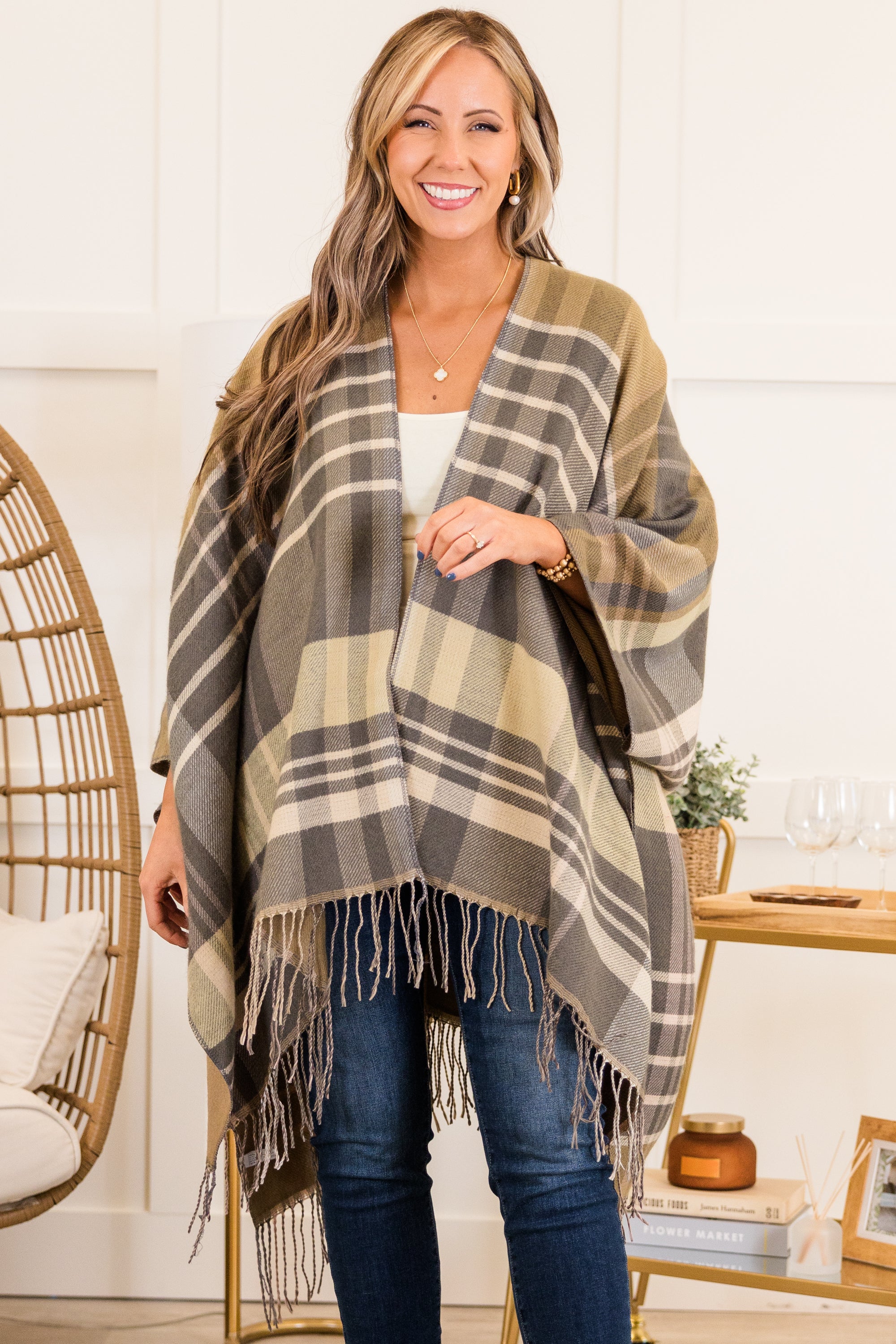 Woolen Whisper Poncho. Gray