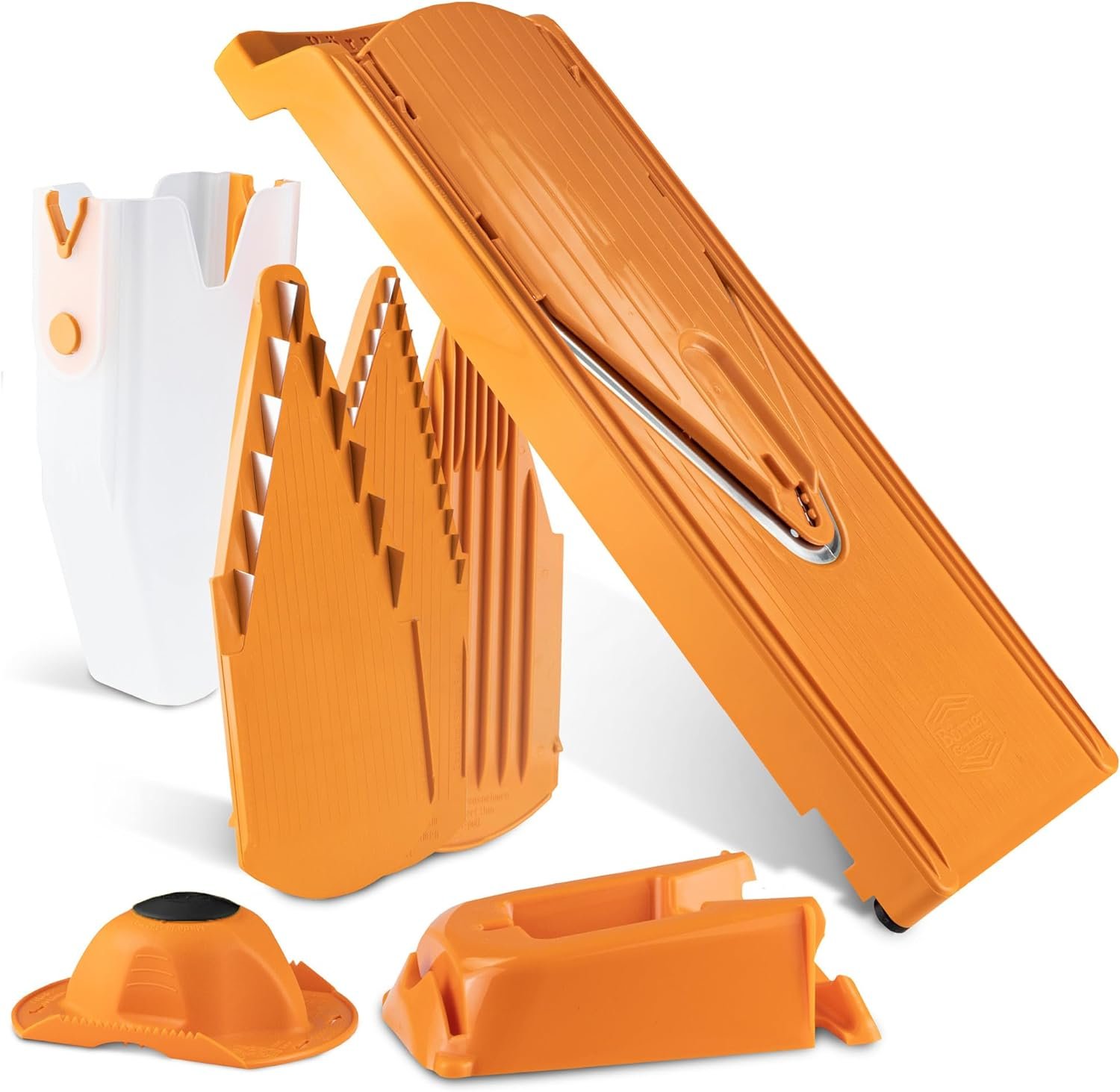 Multifunctional V-shaped slicer with hand guard