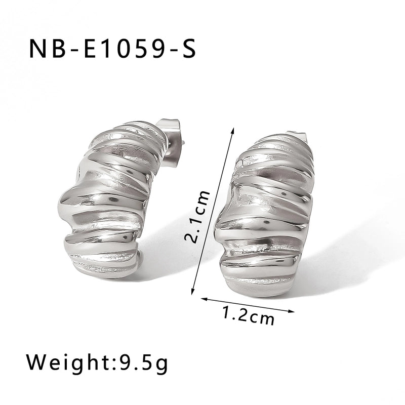1 Pair IG Style Vintage Style C Shape Heart Shape Lingge Plating Pleated Inlay 304 Stainless Steel Pearl Zircon 18K Gold Plated Ear Studs