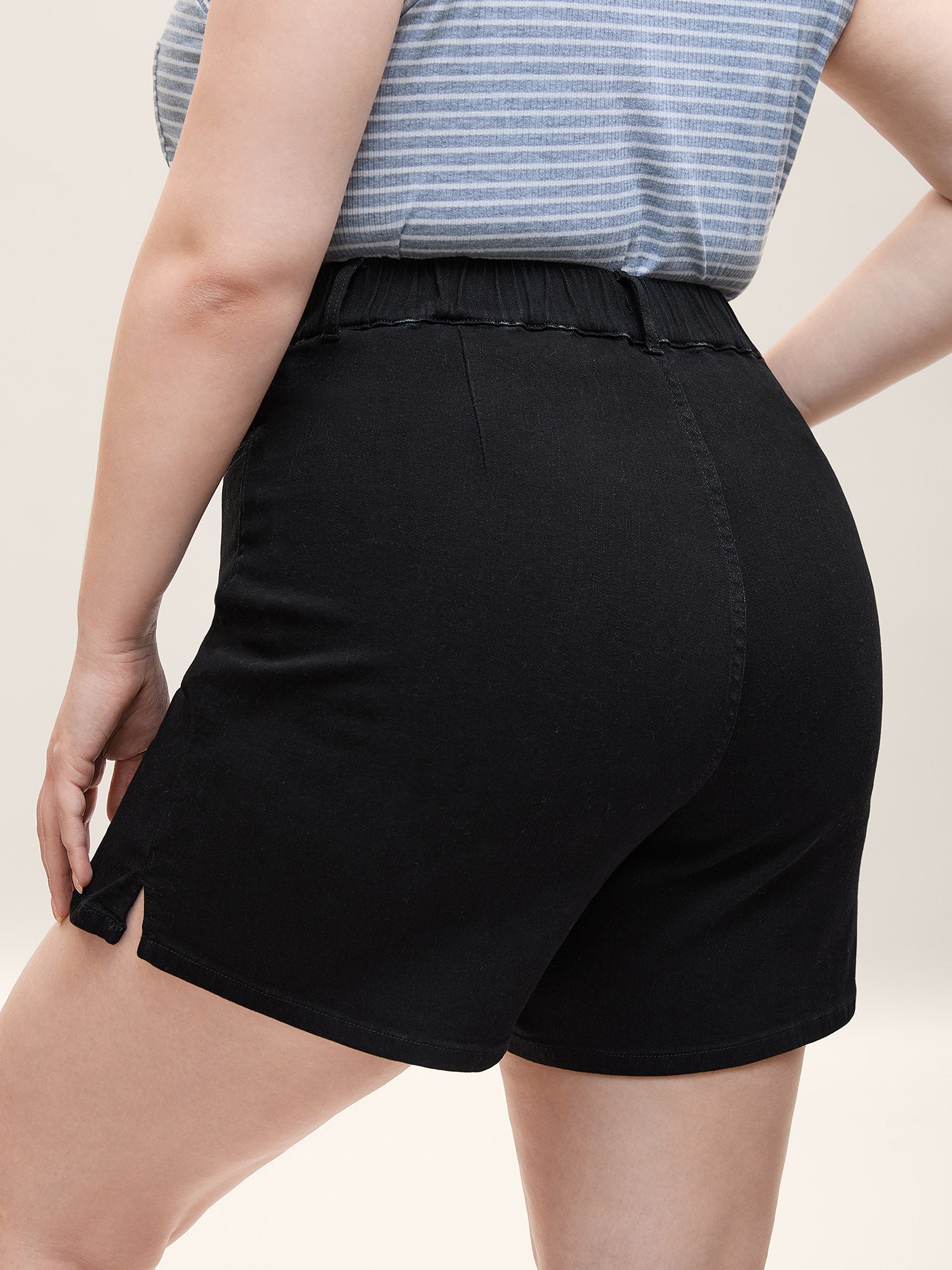 Plain Slit Fitted  Denim Skorts
