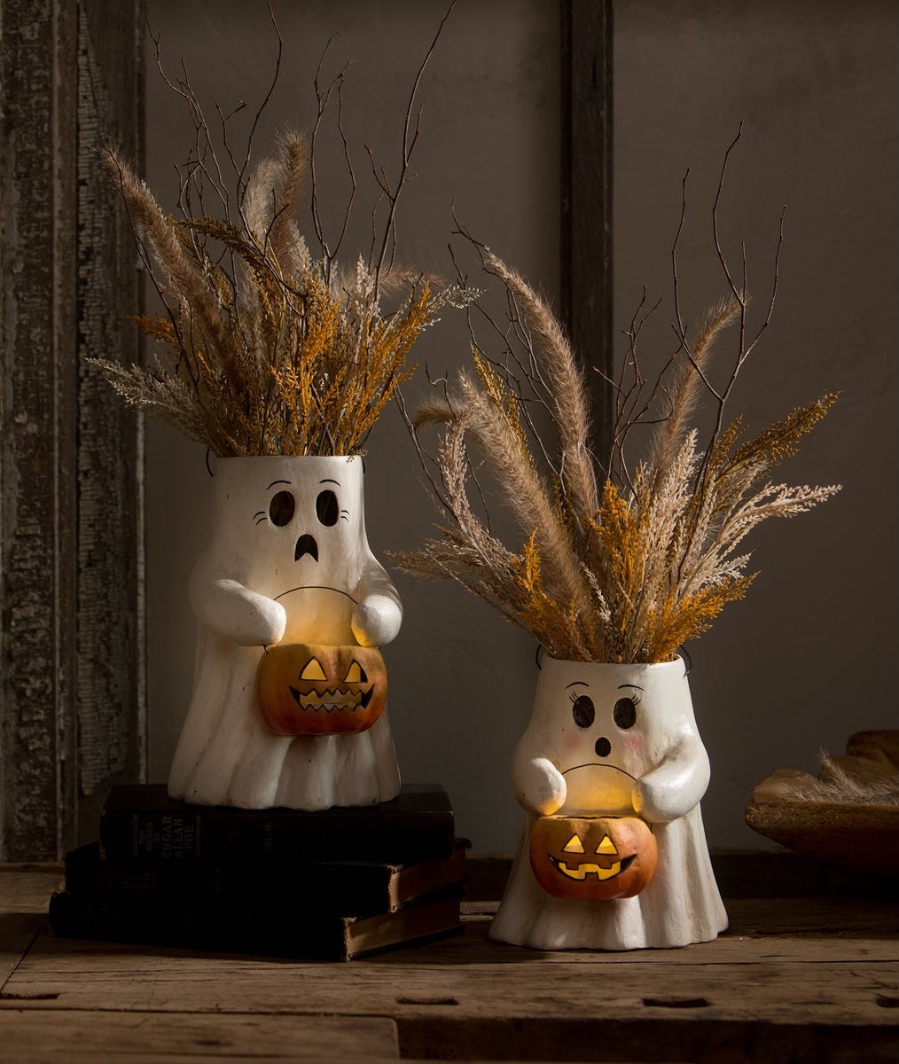 Sweet & Scaredy Boo Ghosts with Pumpkin Buckets