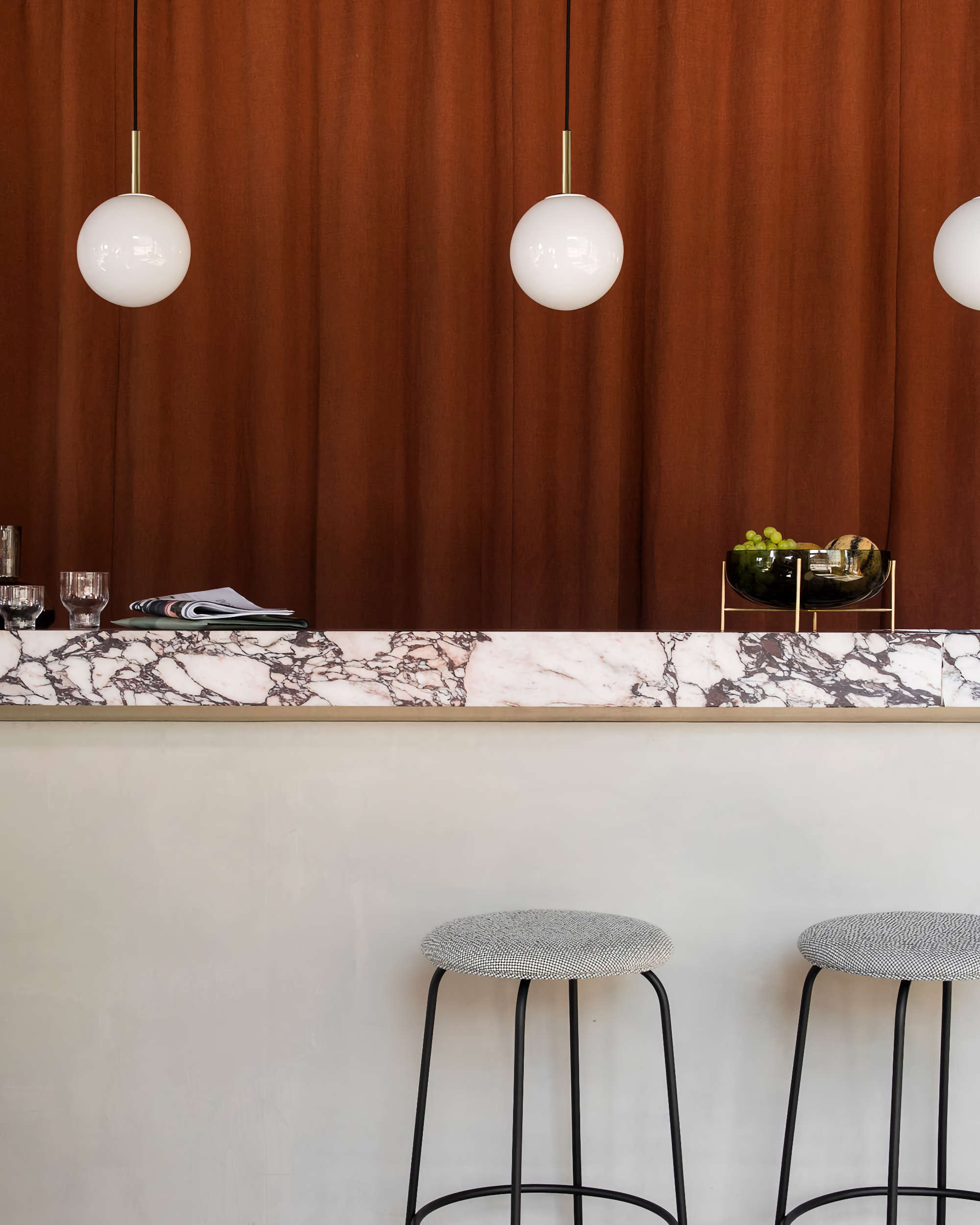 Audo TR Bulb Pendant Lamp . TR Matte Bulb/Brushed Brass