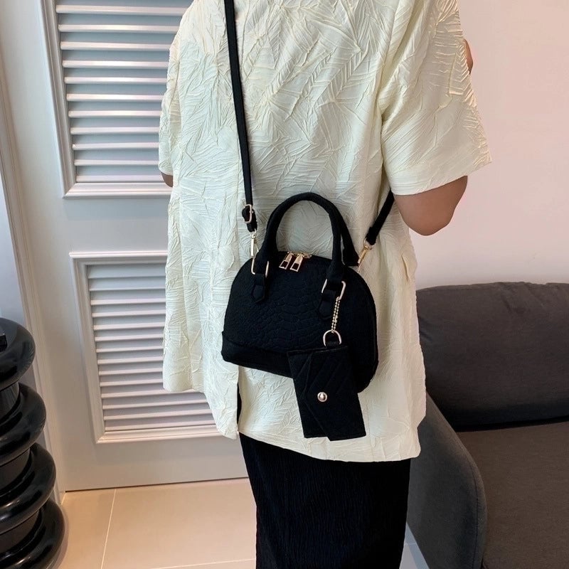 Women's Medium All Seasons Felt Streetwear Handbag
