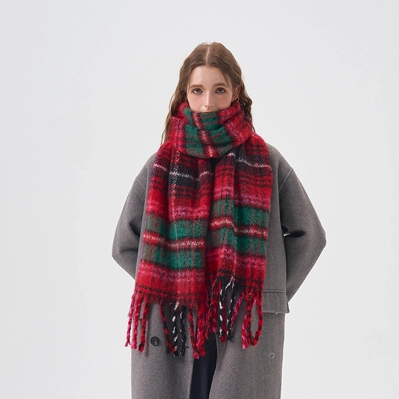 Women's Sweet Plaid Imitation Cashmere Polyester Tassel Scarf