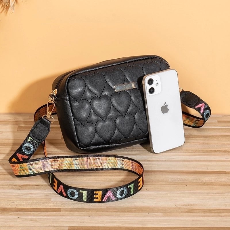 Women's Medium Pu Leather Heart Shape Solid Color Basic Square Zipper Shoulder Bag Crossbody Bag Square Bag