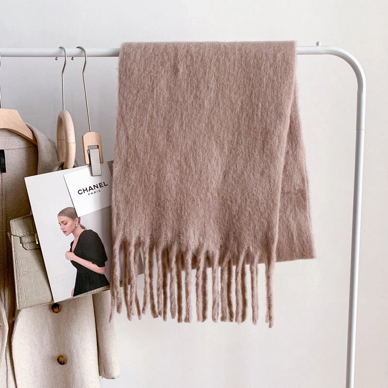Women's Minimalist Solid Color Imitation Cashmere Tassel Scarf