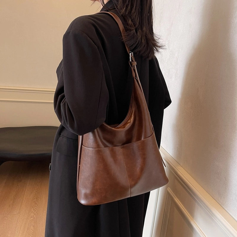 Women's Medium Pu Leather Solid Color Streetwear Sewing Thread Square Magnetic Buckle Shoulder Bag