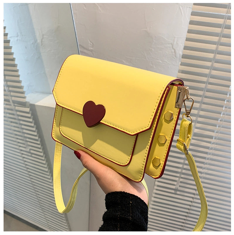 Women's Medium Pu Leather Heart Shape Solid Color Streetwear Square Magnetic Buckle Crossbody Bag