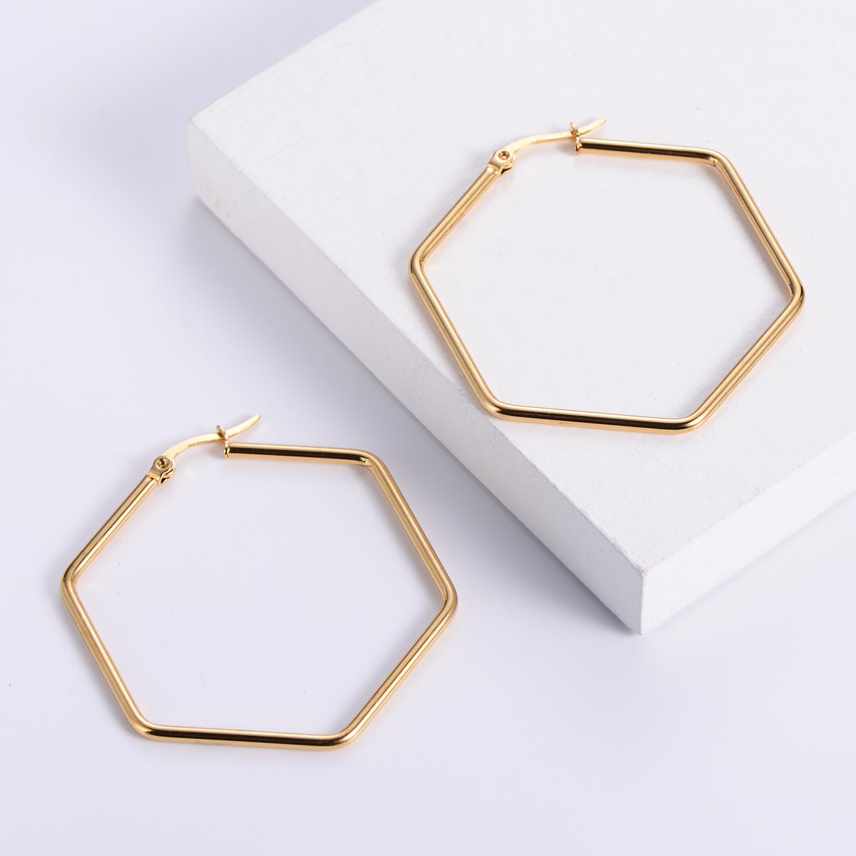 Aml Titanium Steel Jewelry Hexagon Bar Coil Earrings