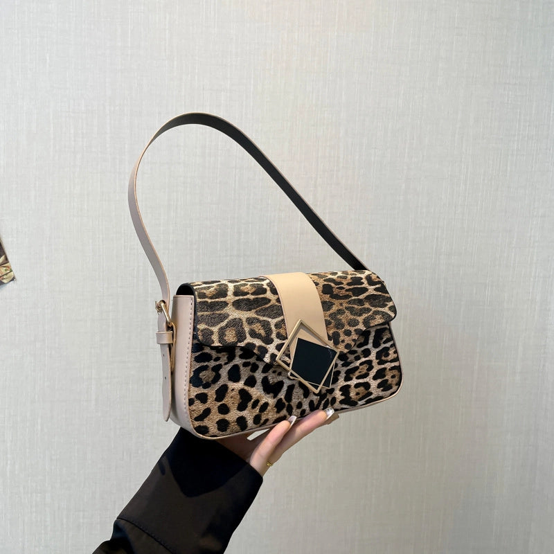 Women's Pu Leather Leopard Streetwear Square Magnetic Buckle Underarm Bag