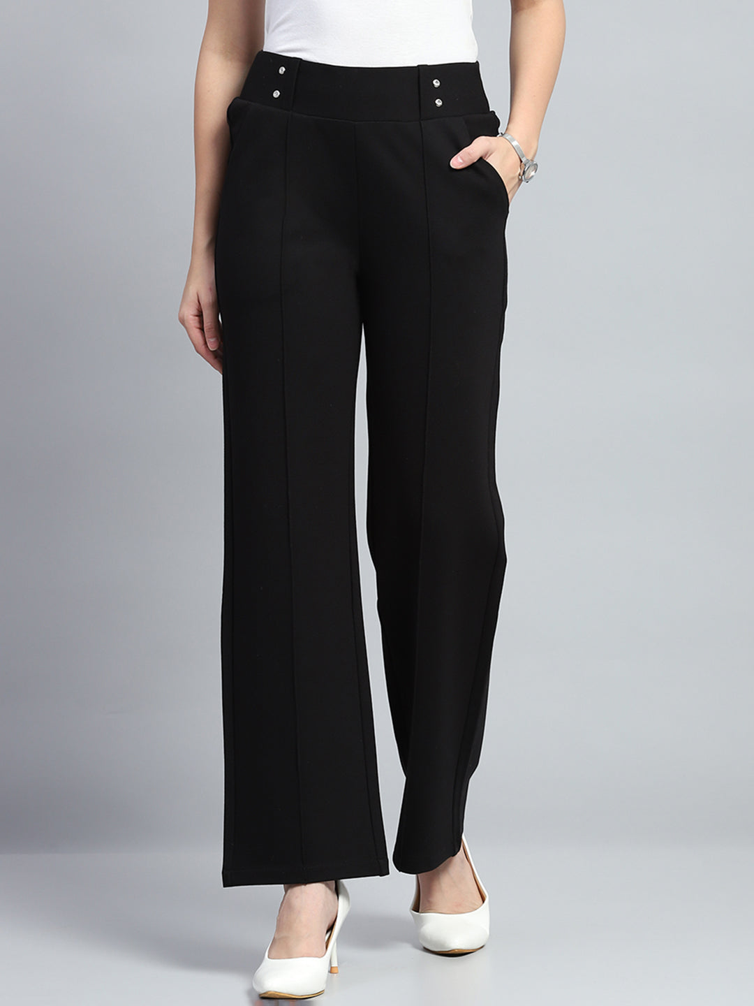 Women Black Solid Regular Fit Trouser