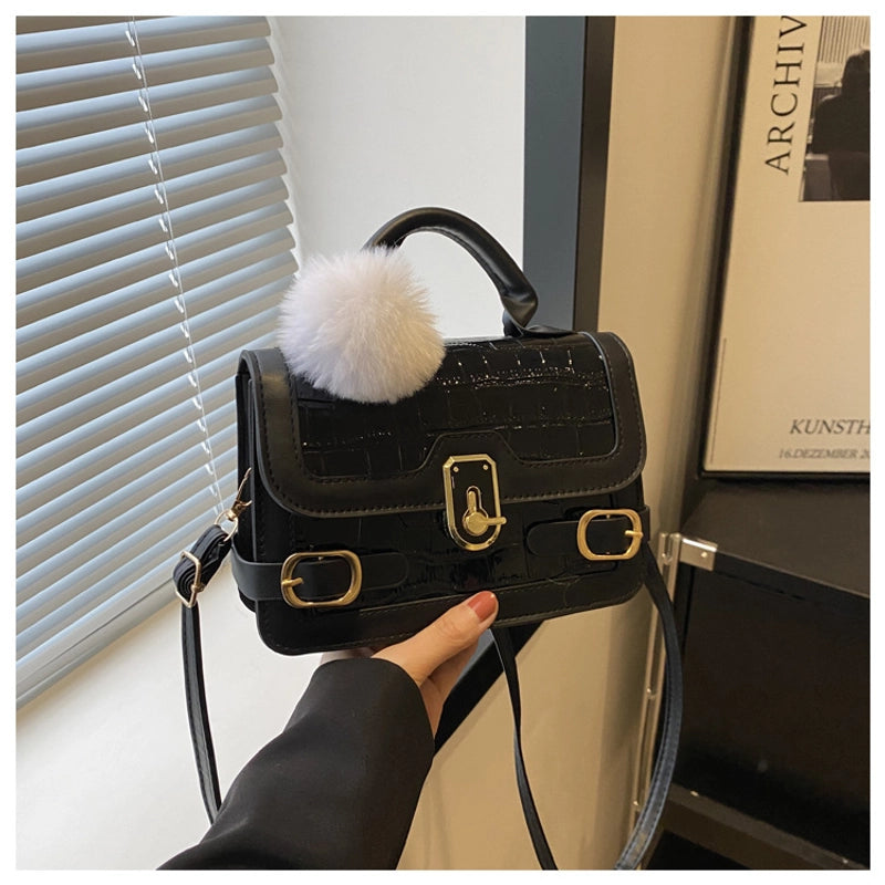 Women's Medium Pu Leather Solid Color Streetwear Square Magnetic Buckle Crossbody Bag