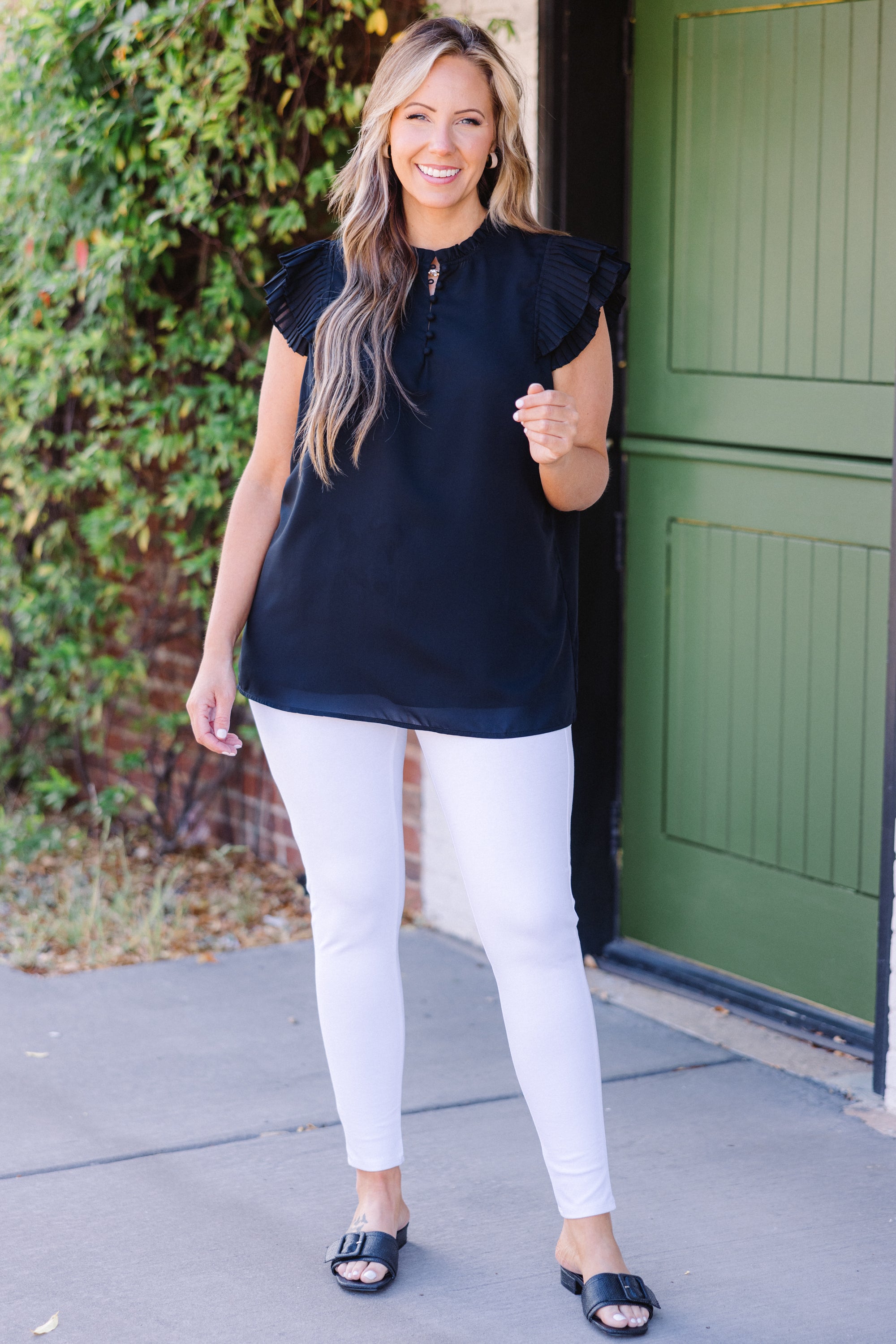 Buzz Word Top. Black