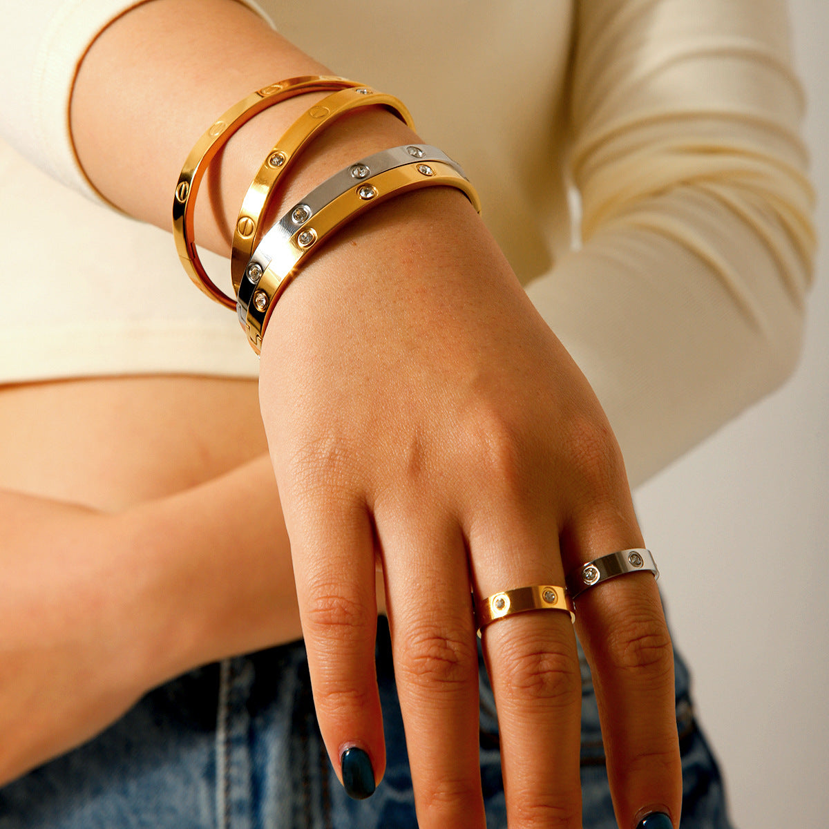 IG Style Round Stainless Steel Diamond Inlay Bangles
