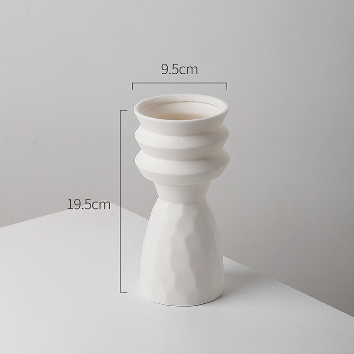 Orin Minimalist Elegance Vase