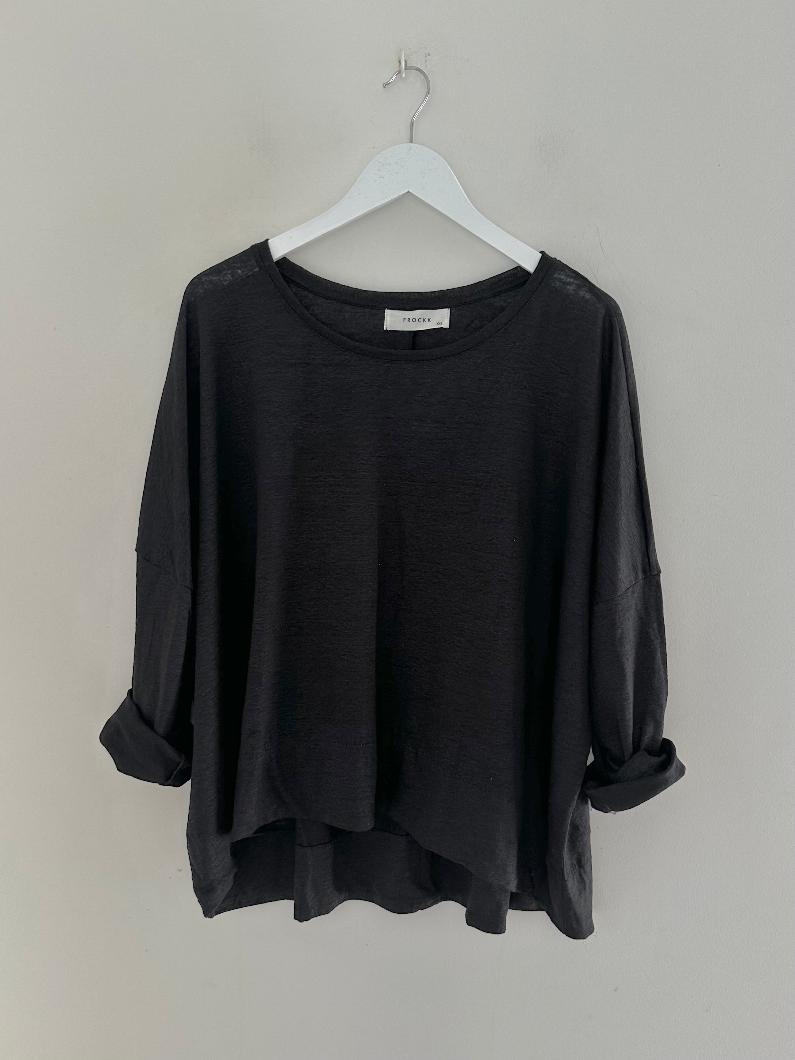 nina top - black linen knit