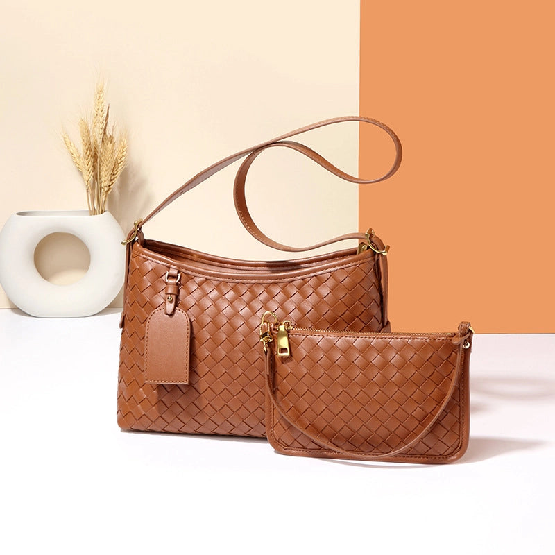 Women's Pu Leather Solid Color Basic Weave Dumpling Shape Zipper Crossbody Bag