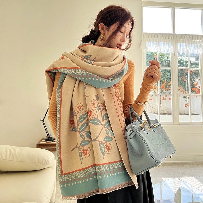 Women's Casual Minimalist Flower Imitation Cashmere Scarf