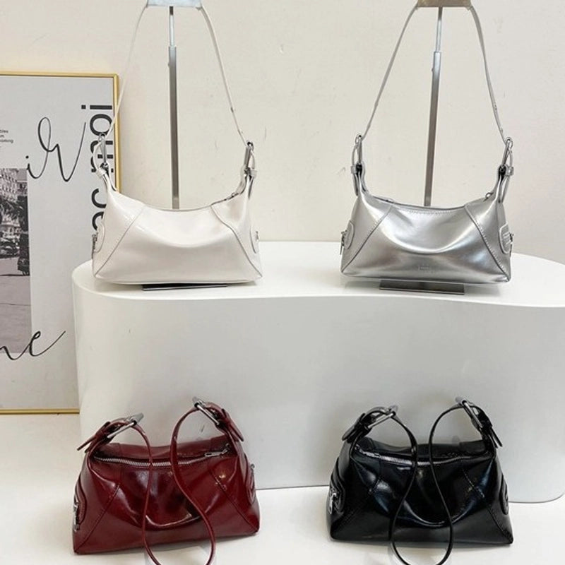 Women's Pu Leather Solid Color Classic Style Streetwear Pillow Shape Zipper Shoulder Bag Crossbody Bag