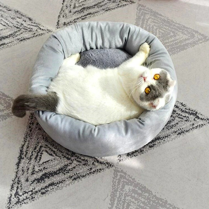 Round Winter Cat Bed