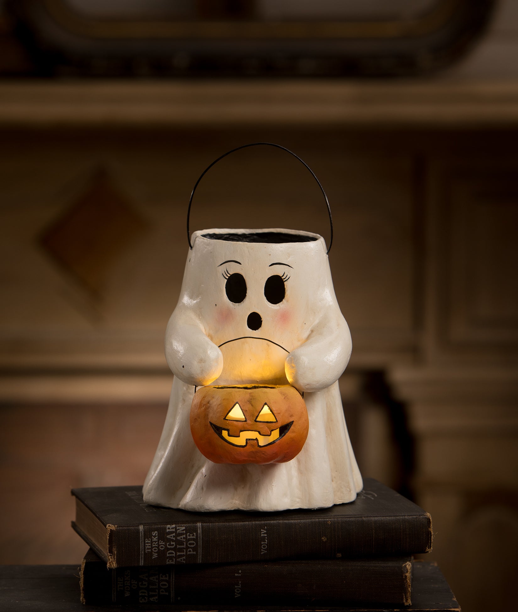 Sweet & Scaredy Boo Ghosts with Pumpkin Buckets