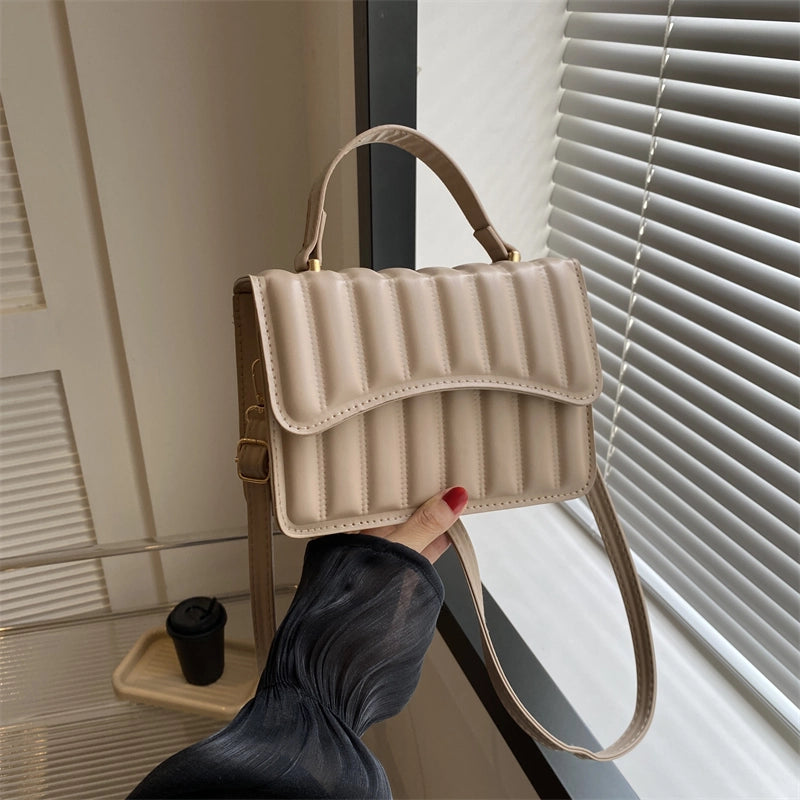 Women's All Seasons Pu Leather Solid Color Classic Style Square Flip Cover Handbag