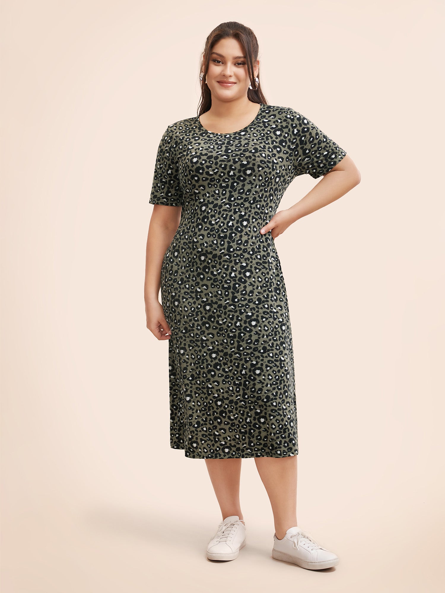 Round Neck Leopard Print Midi Dress