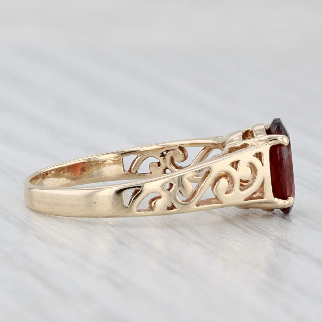 1.38ct Oval Garnet Solitaire Ring 10k Yellow Gold Size 6.5