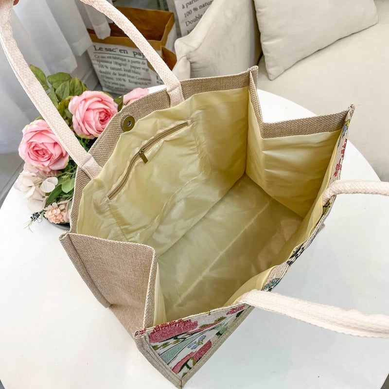 Women's Medium Cotton And Linen Letter Flower Streetwear Magnetic Buckle Tote Bag